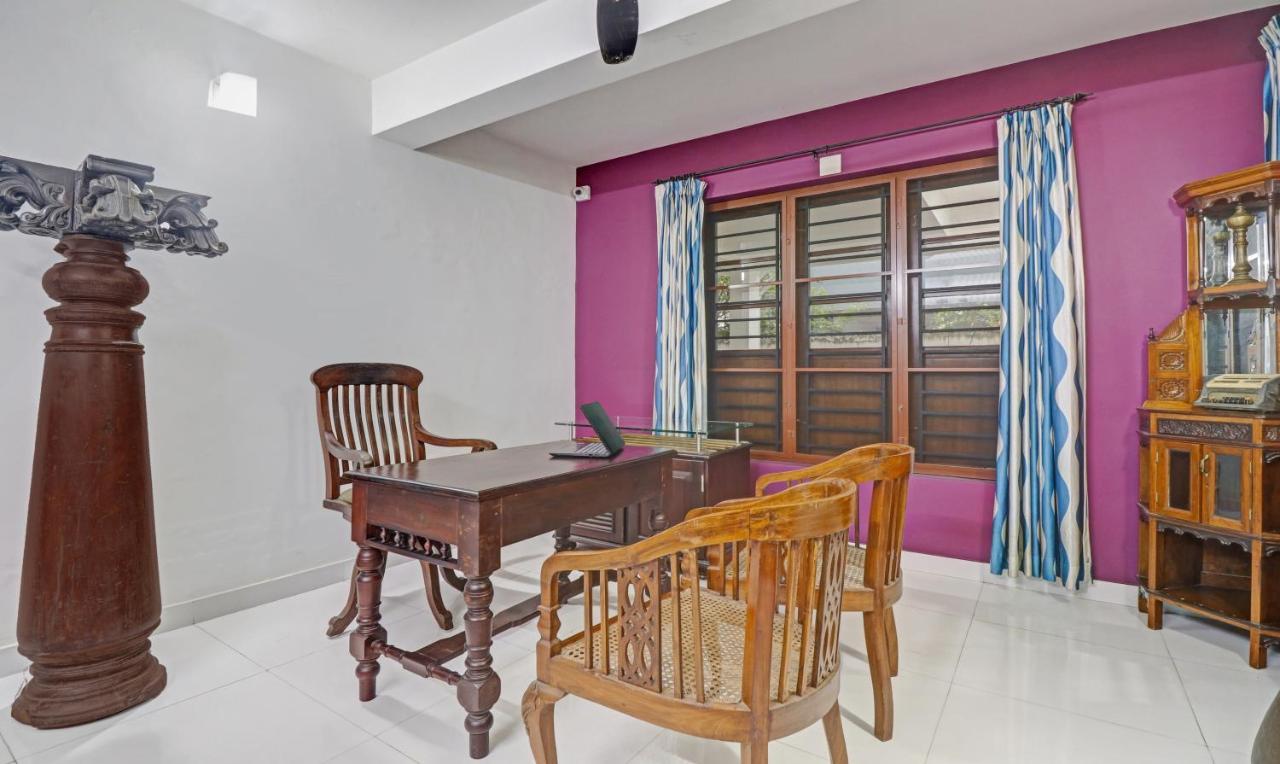 Treebo Backpackers Inn Kochi Ngoại thất bức ảnh